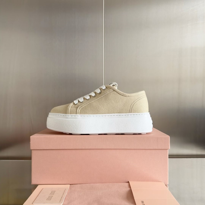 Miu Miu Casual Shoes